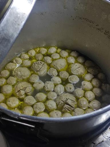 BAKSO SOLO PAK KUMIS