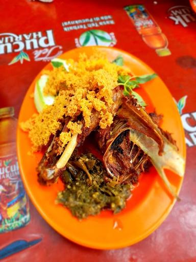 BEBEK DAN AYAM KREMES RINDU RASA KEMAYORAN