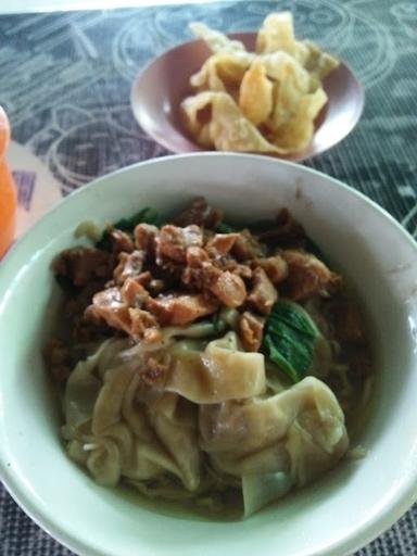 MIE AYAM BAKSO BEN TUMAN