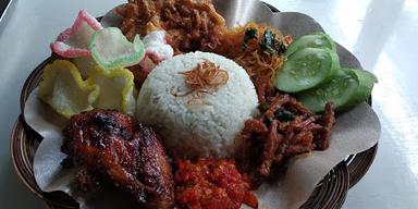 NASI UDUK MAMA NADIA