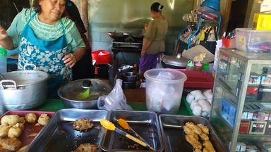 WARUNG PECEL SURISEH