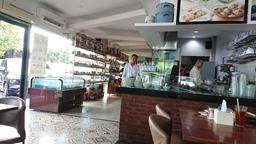 Photo's Eaton Restaurant & Bakery - Kebon Jeruk