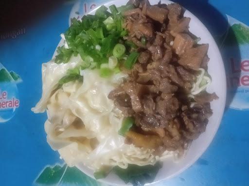 MIE AYAM BAKSO CEKER PANGSIT