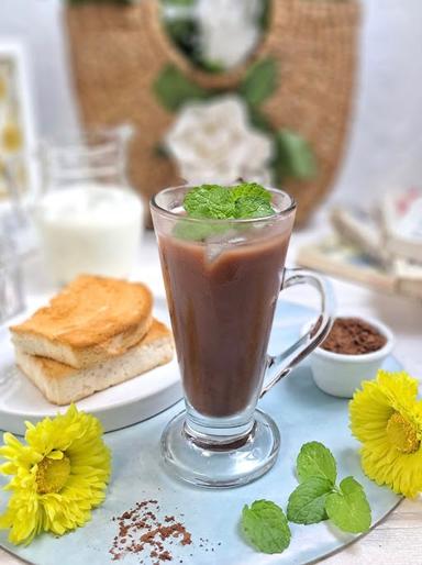 KEDAI COKELAT & KOPI DE CHOCOLADEN