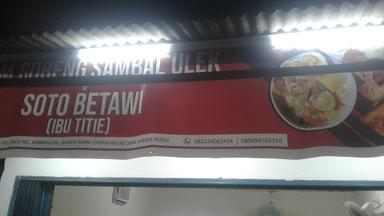 AYAM GORENG SAMBAL ULEK & SOP BETAWI