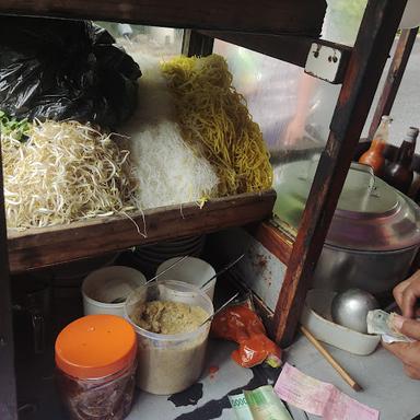 BAKSO PAKDHE MERUYA