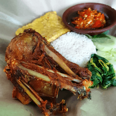 BEBEK GORENG H. SLAMET (ASLI) KARTOSURO