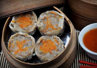 DIMSUM NURA KEMBANGAN