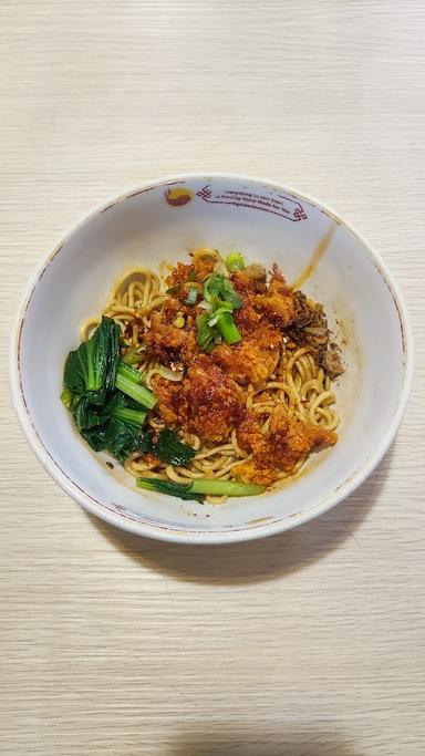 GOLDEN LAMIAN - LIPPO MALL PURI