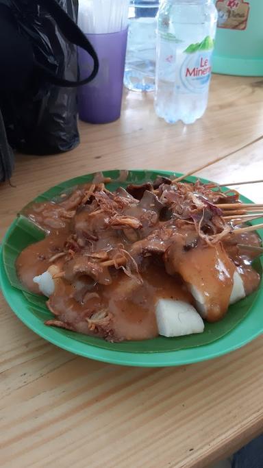 KETUPAT SAYUR & SATE PADANG UNI EVA