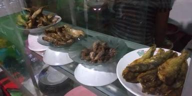 PECEL AYAM PANDEGLANG