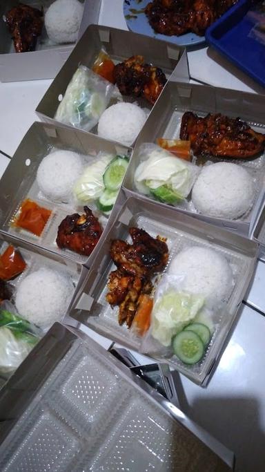 WARUNG AYAM BAKAR IBU DUWI