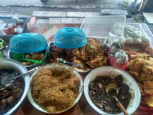 WARUNG NASI UDUK KEMBANGAN MPOK TITI