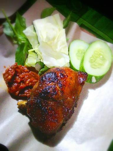 AYAM BAKAR & GORENG AAH AGUNG