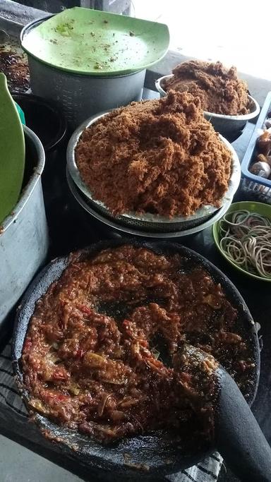 AYAM/IKAN BAKAR & GORENG TERA