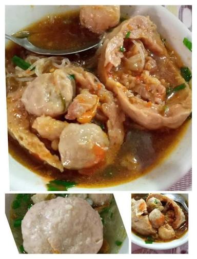 BAKSO ABJAD MAMAKE AINUN