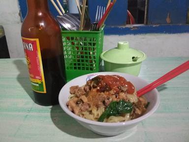 MIE AYAM KECILA PAK MUNIR