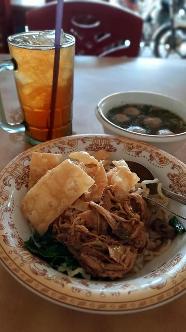 BAKSO & MIE AYAM MULYONO