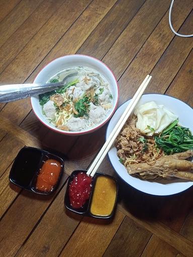 MIE AYAM & BAKSO BANG OZAN