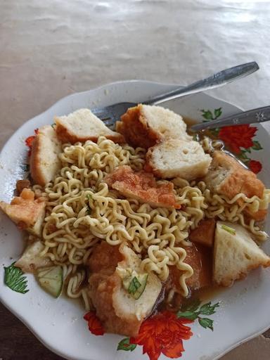 MIE CELOR PAK MAHAD