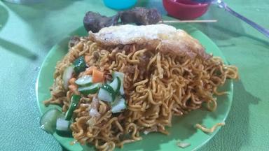 NASI GORENG GOYANG LIDAH 6-12