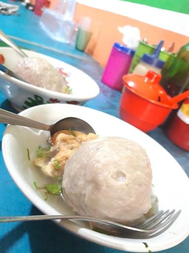 BAKSO TENES & MIE AYAM KENCONG