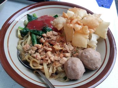 MIE AYAM IJO BANG OZIE