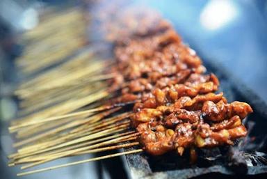 SATE MADURA CAK SAMSUL