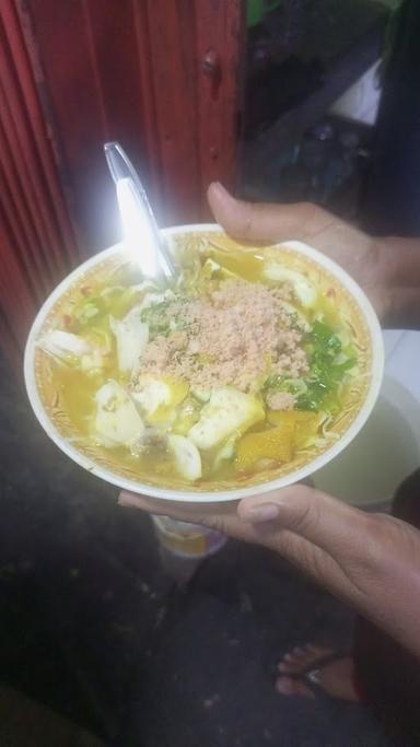 WARUNG SOTO LARAS LIRIS