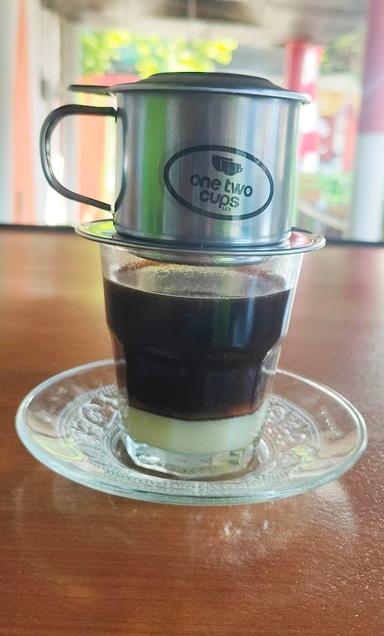 KEDAI KOPI KETAN NGALAS