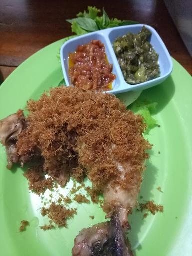 SPESIAL AYAM GEPHOK PAK GIO