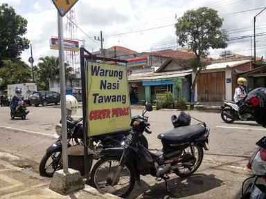 WARUNG NASI TAWANG