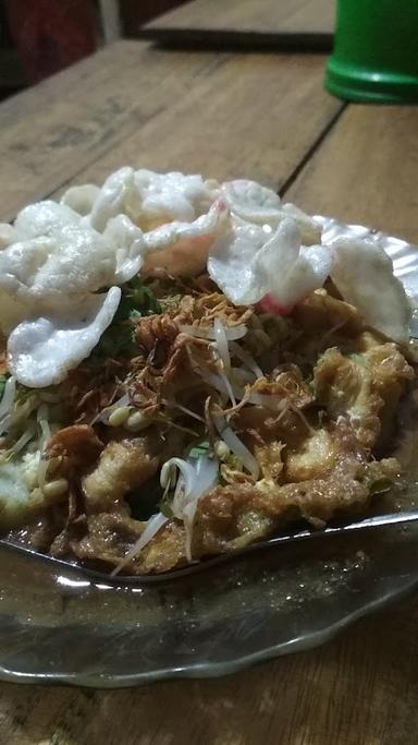 WARUNG TAHU TELOR