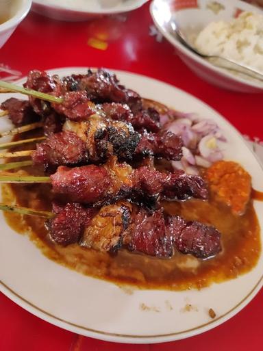 SATE KAMBING & GULE H.SUJITO