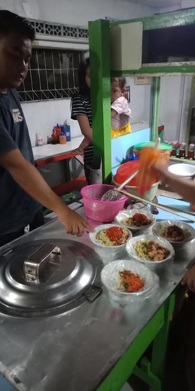 MIE AYAM & BAKSO BANG JOY