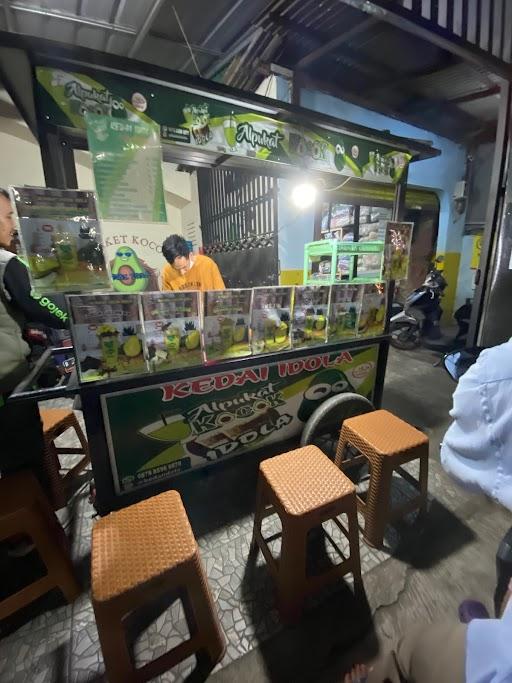 KEDAI IDOLA ALPUKAT KOCOK PULO GEBANG