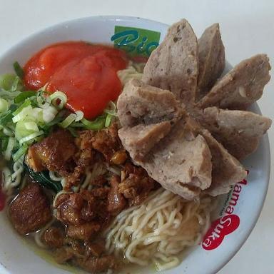 MIE AYAM BAKSO MORO SENENG MAS DARNO