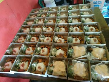 PECEL AYAM DAN PECEL LELE PAK JOKO