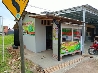 MIE AYAM&SOTO MAMAH THORIQ