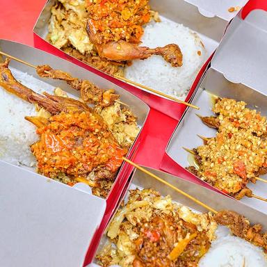 AYAM GORENG PAK BOSS BANJAR