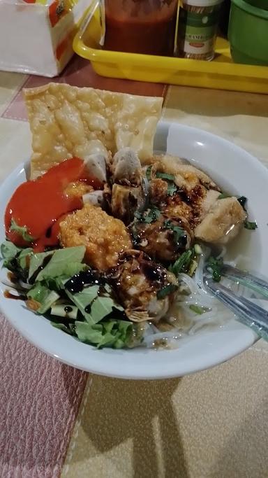 BAKSO DAN MIE AYAM WIJAYA