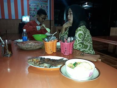 WARUNG MEWAH