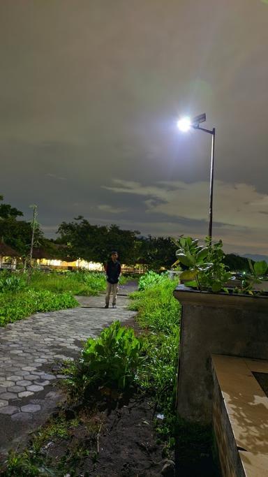 LUNGKAK BEACH INDAH