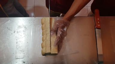 ROTI GEMBONG GEDHE KANGGRAKSAN