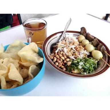 WARUNG BUBUR AYAM SAMIN