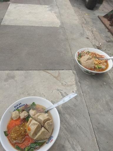 BAKSO CIREBON SELERA BANG ABAS