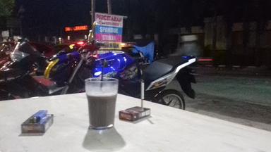 BAKSO GATEL & LYN THAI TEA