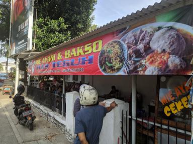 MIE AYAM & BAKSO MAS TEGUH