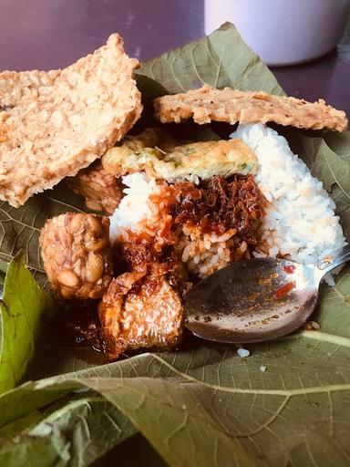 NASI JAMBLANG MAMAE AIS