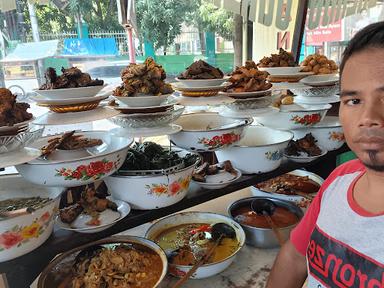 RUMAH MAKAN DENDENG BALADO IRGI